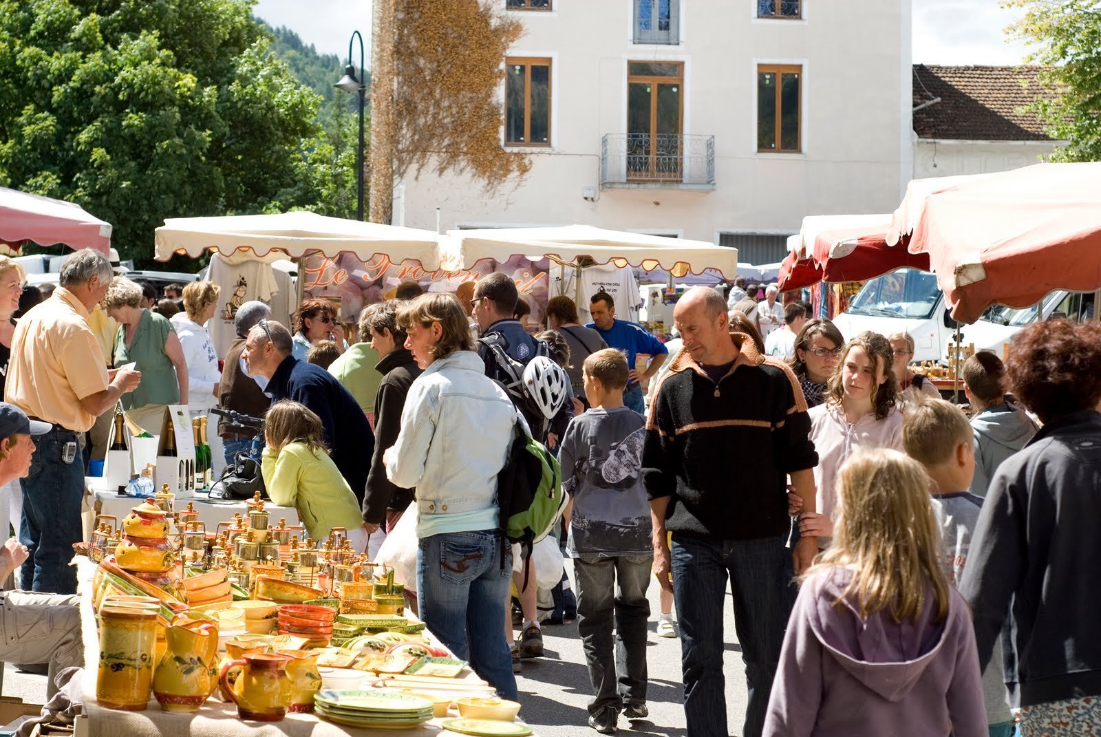 Lundi : Marché à La Motte Chalancon (R-Etienne)